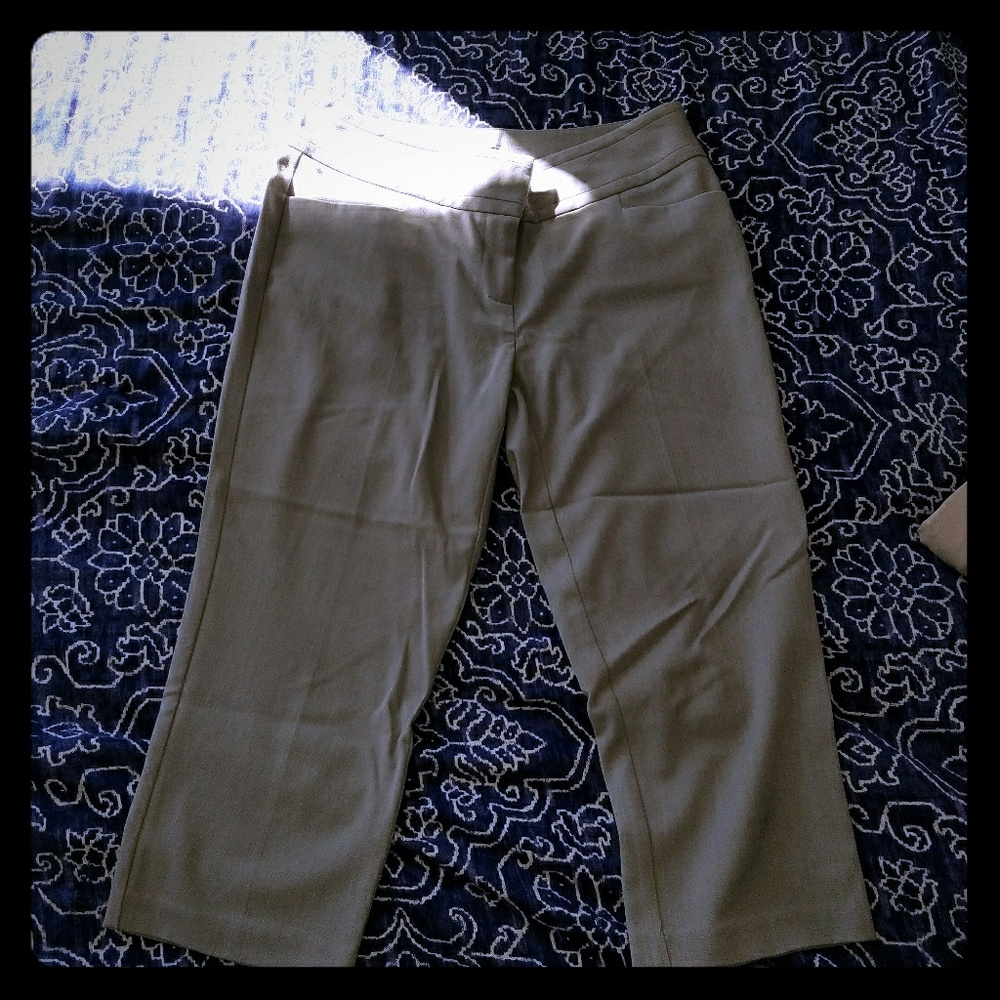 Maurices capris